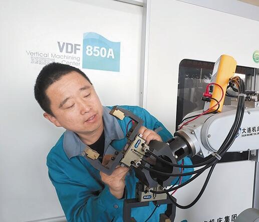 工作中的馬樹德 工作中的馬樹德