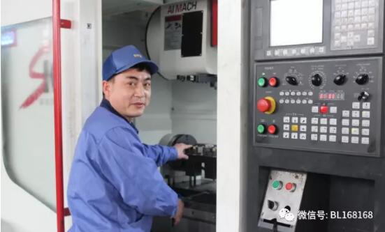 常州東風(fēng)軸承有限公司勞動模范——黃建平 常州東風(fēng)軸承有限公司勞動模范——黃建平