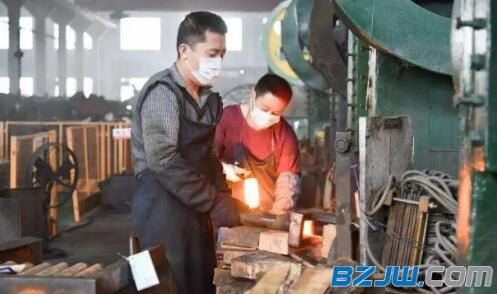 鎮(zhèn)海九龍湖鎮(zhèn)緊固件企業(yè)生產車間正在緊張生產中 鎮(zhèn)海九龍湖鎮(zhèn)緊固件企業(yè)生產車間正在緊張生產中