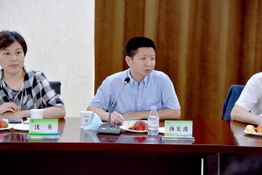 上海市青浦區(qū)人大及民宗辦領(lǐng)導(dǎo)一行蒞臨杜科泵業(yè)調(diào)研指導(dǎo) 上海市青浦區(qū)人大及民宗辦領(lǐng)導(dǎo)一行蒞臨杜科泵業(yè)調(diào)研指導(dǎo)