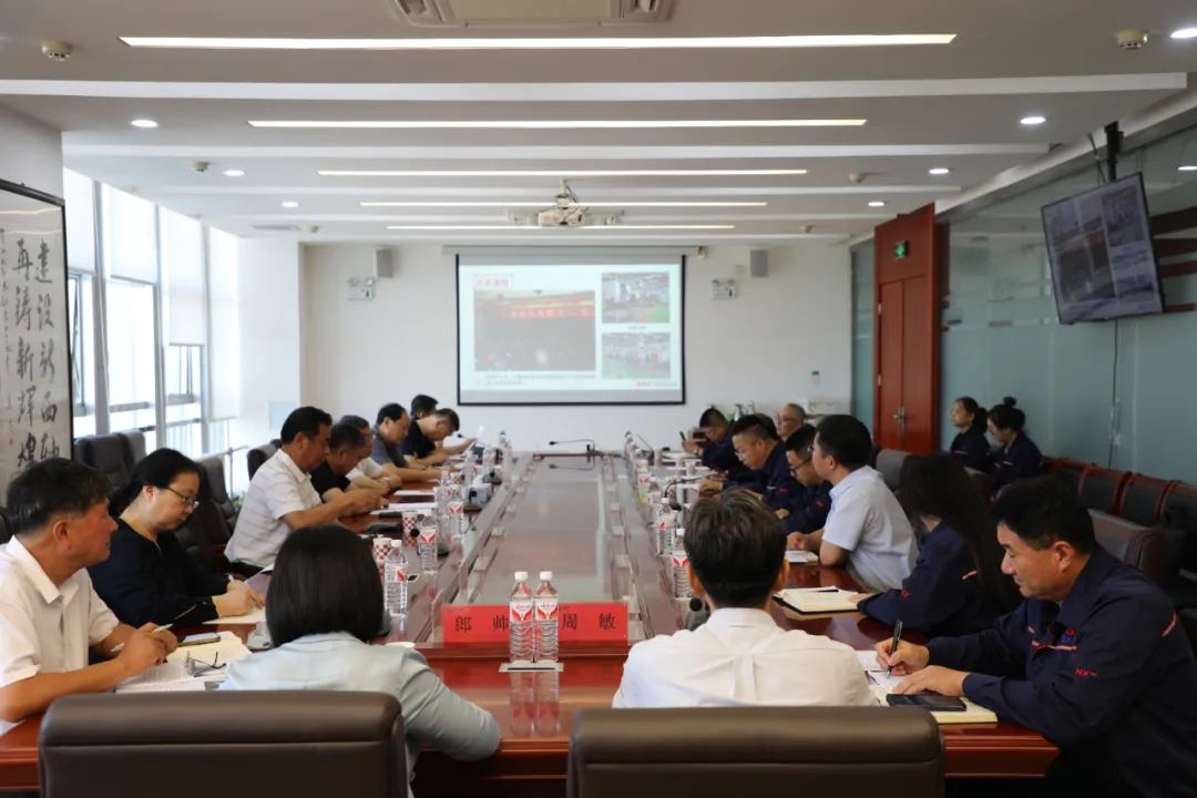遼寧省政協(xié)有關(guān)領(lǐng)導(dǎo)到西北軸承調(diào)研工作 遼寧省政協(xié)有關(guān)領(lǐng)導(dǎo)到西北軸承調(diào)研工作