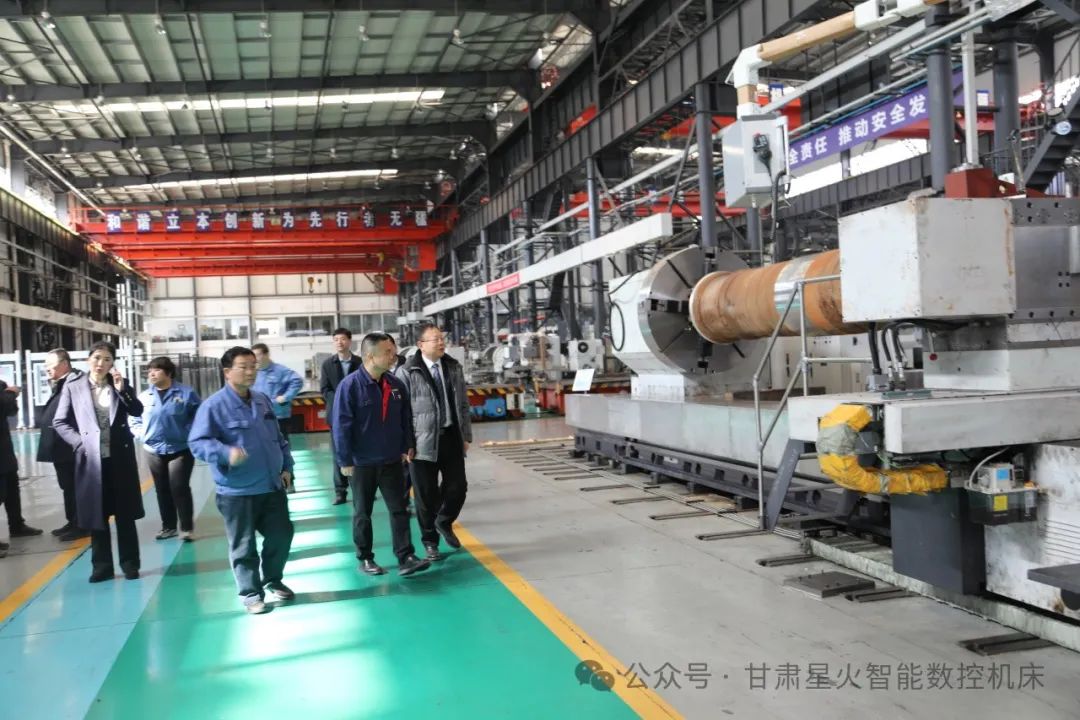 永道控股集團(tuán)總裁文慧銘一行來星火數(shù)控考察 永道控股集團(tuán)總裁文慧銘一行來星火數(shù)控考察