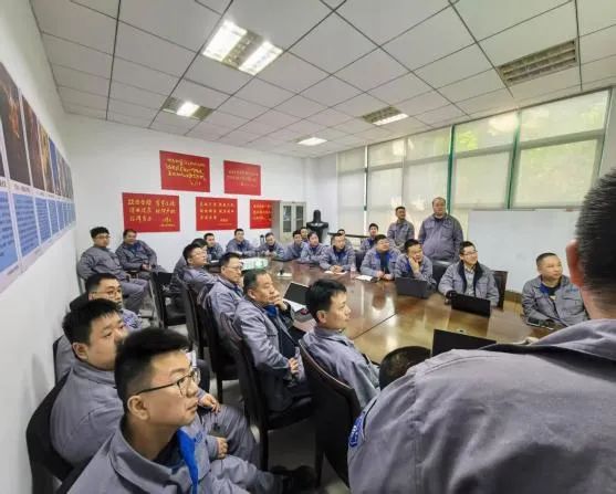 重慶水泵市場部開展“鍛造營銷利刃,決勝2025!”專題培訓(xùn) 重慶水泵市場部開展“鍛造營銷利刃,決勝2025!”專題培訓(xùn)