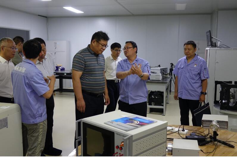工信部裝備工業(yè)一司副司長汪宏一行蒞臨軸研所考察調(diào)研 工信部裝備工業(yè)一司副司長汪宏一行蒞臨軸研所考察調(diào)研