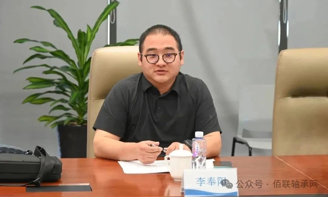 瓦房店冶金軸承集團(tuán)副董事長、執(zhí)行董事李奉陽一行蒞臨澳森特鋼參觀交流 瓦房店冶金軸承集團(tuán)副董事長、執(zhí)行董事李奉陽一行蒞臨澳森特鋼參觀交流