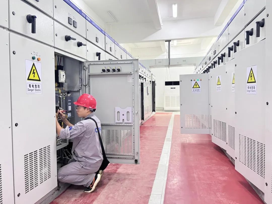重慶水泵公司青年突擊隊到用戶現(xiàn)場進行設備調試 重慶水泵公司青年突擊隊到用戶現(xiàn)場進行設備調試